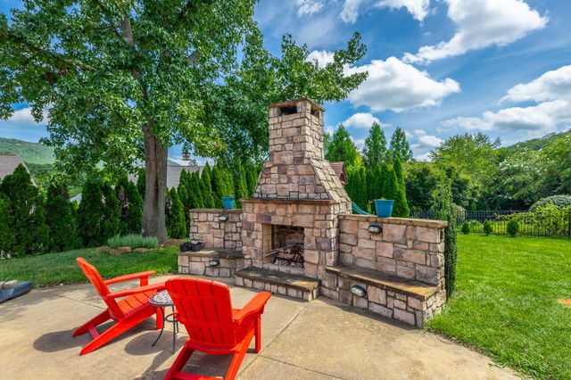 575 Blue Canyon Lane, Hixson, TN 37343