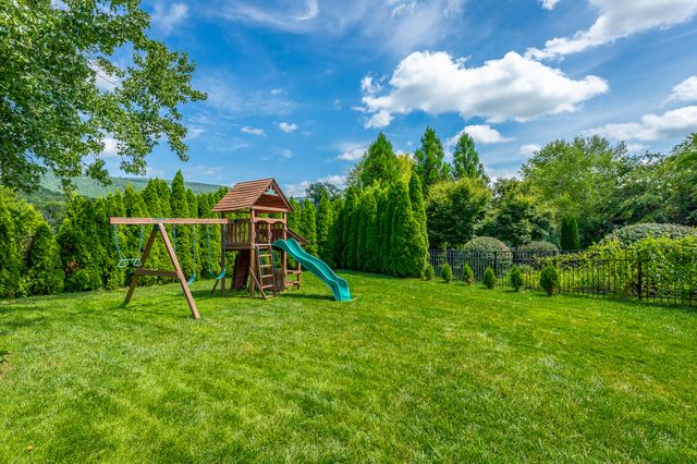 575 Blue Canyon Lane, Hixson, TN 37343