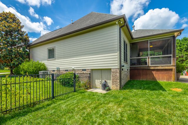 575 Blue Canyon Lane, Hixson, TN 37343