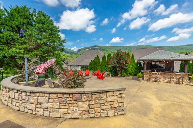 575 Blue Canyon Lane, Hixson, TN 37343