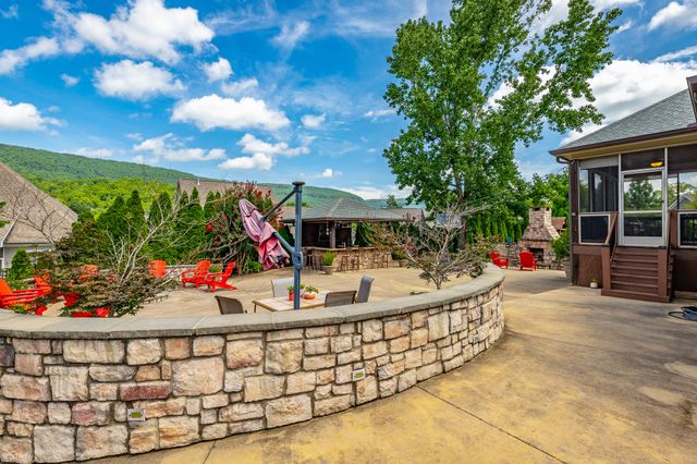 575 Blue Canyon Lane, Hixson, TN 37343