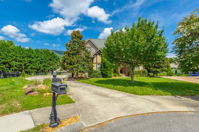 575 Blue Canyon Lane, Hixson, TN 37343