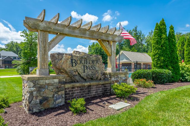 575 Blue Canyon Lane, Hixson, TN 37343