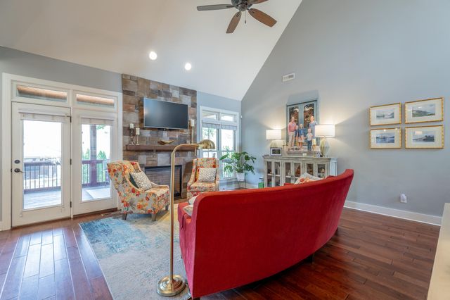 575 Blue Canyon Lane, Hixson, TN 37343