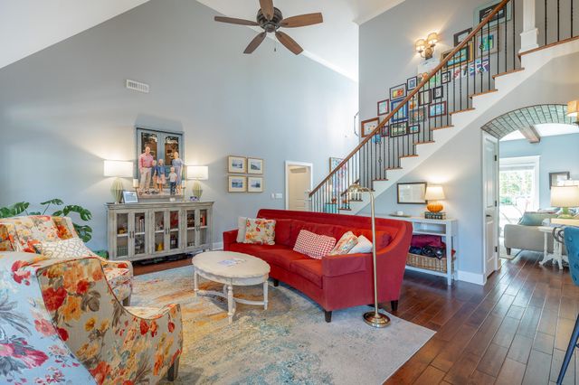 575 Blue Canyon Lane, Hixson, TN 37343