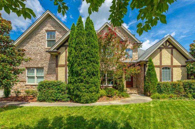575 Blue Canyon Lane, Hixson, TN 37343