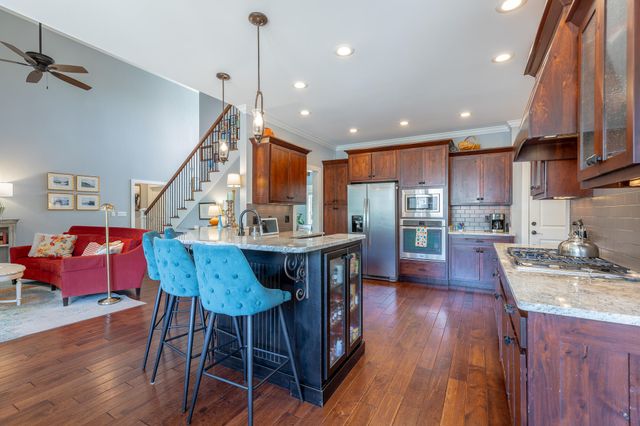 575 Blue Canyon Lane, Hixson, TN 37343