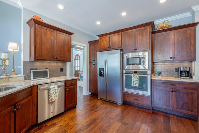 575 Blue Canyon Lane, Hixson, TN 37343