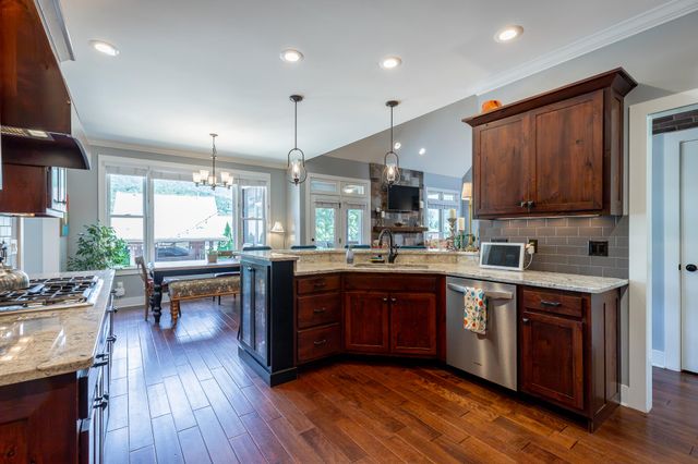 575 Blue Canyon Lane, Hixson, TN 37343