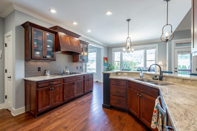 575 Blue Canyon Lane, Hixson, TN 37343