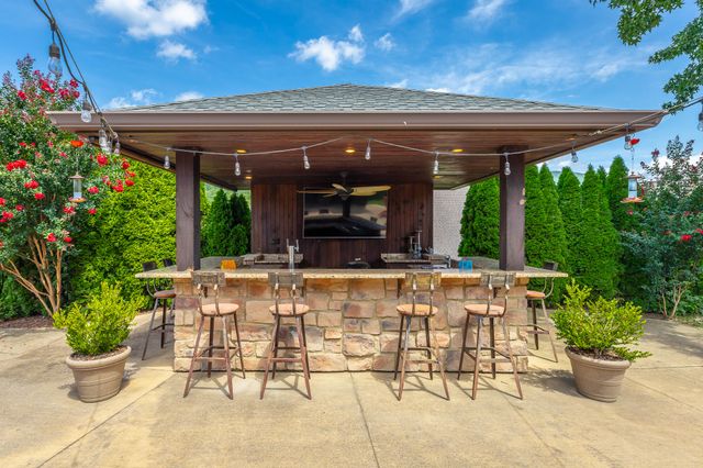 575 Blue Canyon Lane, Hixson, TN 37343