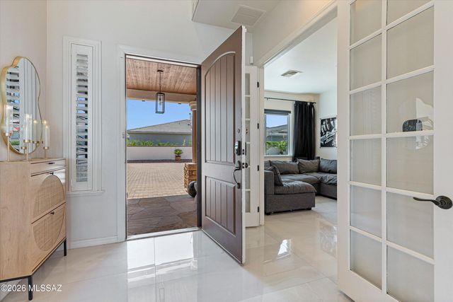 322 E Placita Haciendas Del Lago, Sahuarita, AZ 85629