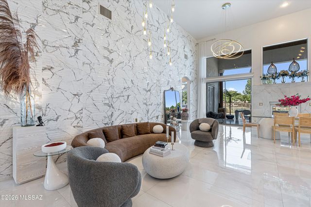 322 E Placita Haciendas Del Lago, Sahuarita, AZ 85629