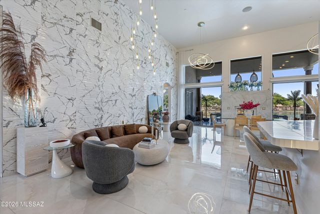 322 E Placita Haciendas Del Lago, Sahuarita, AZ 85629