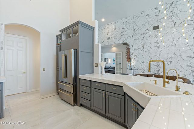 322 E Placita Haciendas Del Lago, Sahuarita, AZ 85629