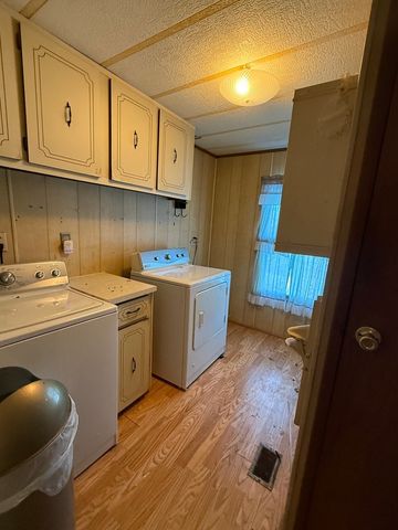 278 Blackthorn Road, Matteson, IL 60443