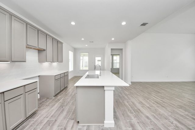 3081 Spoolwood Trail, Magnolia, TX 77355