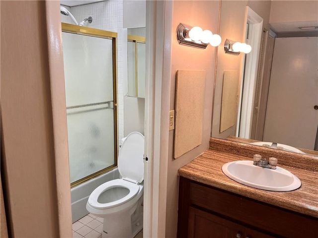 3690 Inverrary Drive 2c, Lauderhill, FL 33319