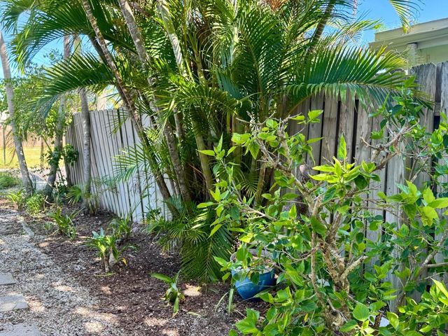 202 12TH AVENUE, Indian Rocks Beach, FL 33785