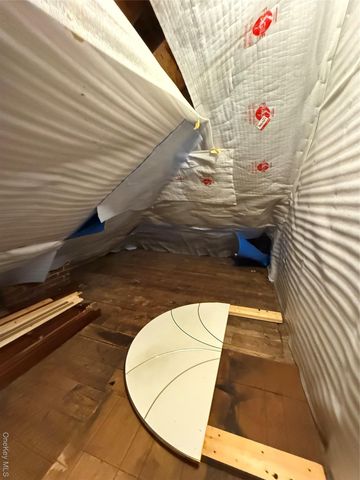 9021 189th Street, Hollis, NY 11423