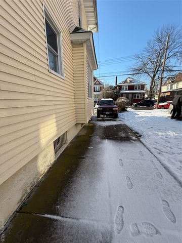 9021 189th Street, Hollis, NY 11423