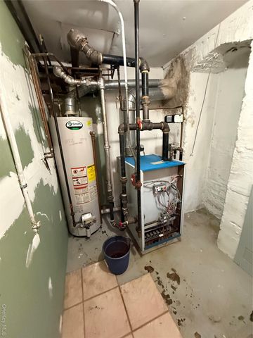 9021 189th Street, Hollis, NY 11423