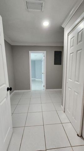 515 N 10th Avenue N Rear, Lake Worth Beach, FL 33460