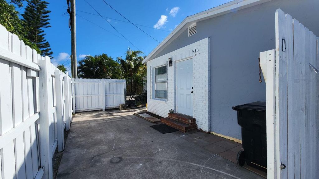 515 N 10th Avenue N Rear, Lake Worth Beach, FL 33460