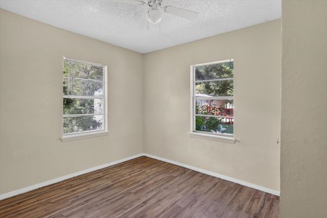 7239 Alcove Street, Azle, TX 76020