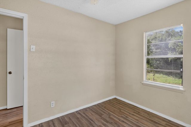 7239 Alcove Street, Azle, TX 76020