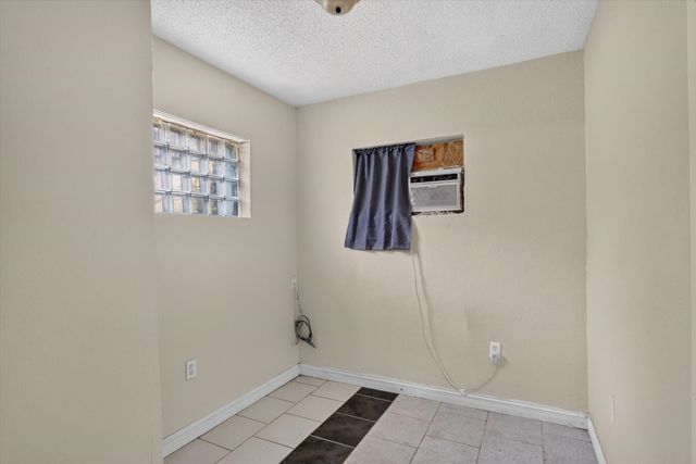 7239 Alcove Street, Azle, TX 76020