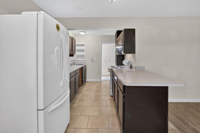 7239 Alcove Street, Azle, TX 76020