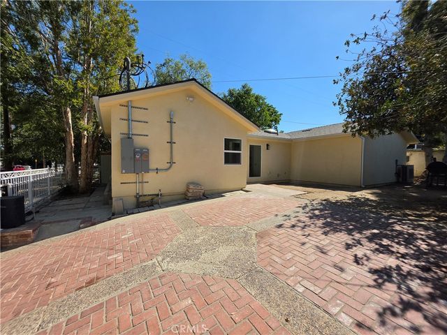 10849 N Swinton Avenue, Granada Hills, CA 91344