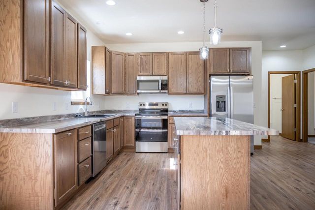 511 Oak Grove Drive, Necedah, WI 54646