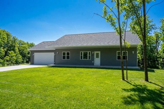 511 Oak Grove Drive, Necedah, WI 54646