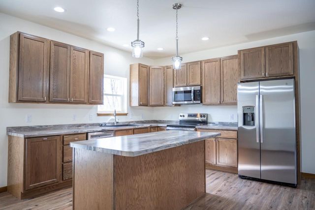 511 Oak Grove Drive, Necedah, WI 54646