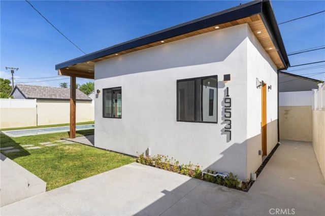 19539 Mobile Street, Reseda, CA 91335