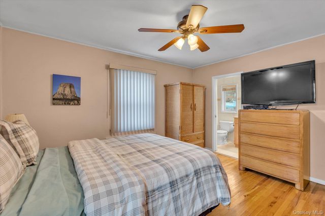 6 Longford Street, Huntington, NY 11743