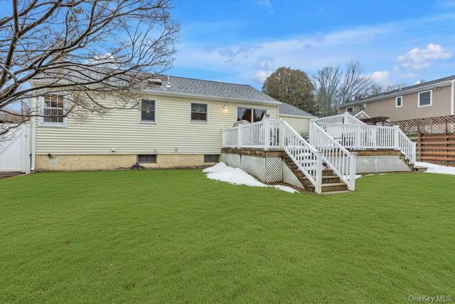 6 Longford Street, Huntington, NY 11743