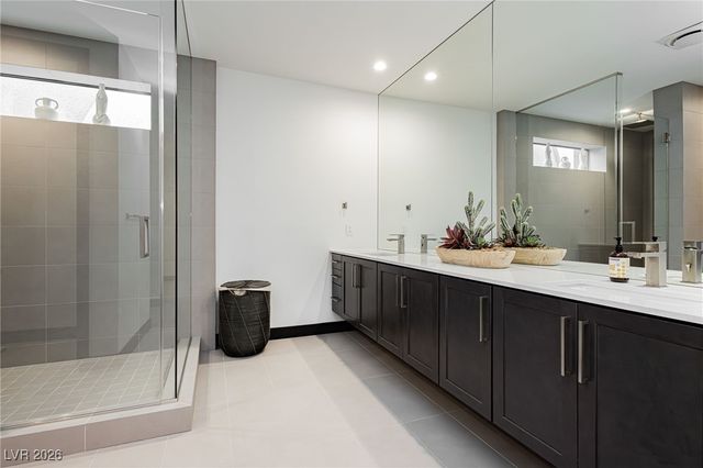 13 Promenade Isle Lane, Henderson, NV 89011