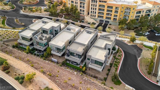 13 Promenade Isle Lane, Henderson, NV 89011