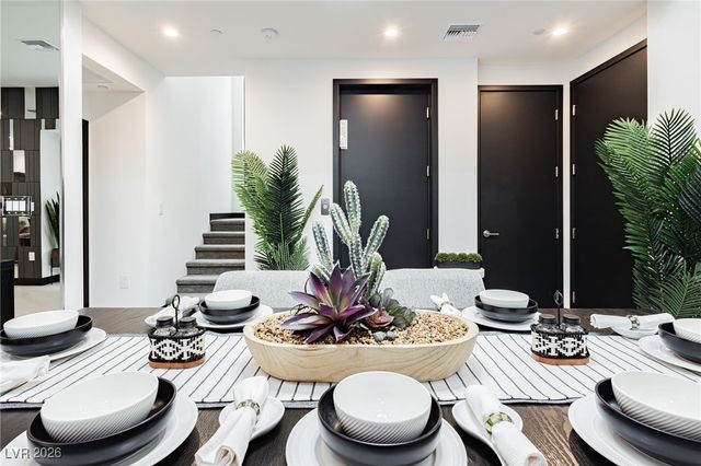 13 Promenade Isle Lane, Henderson, NV 89011