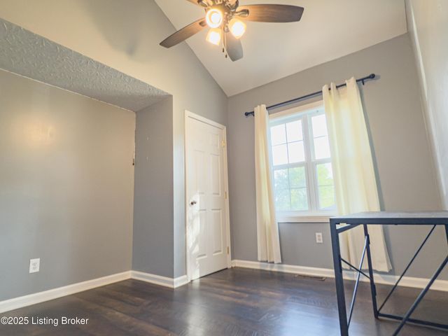 403 Hilltop Rd, Leitchfield, KY 42754