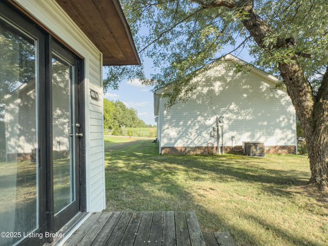 403 Hilltop Rd, Leitchfield, KY 42754