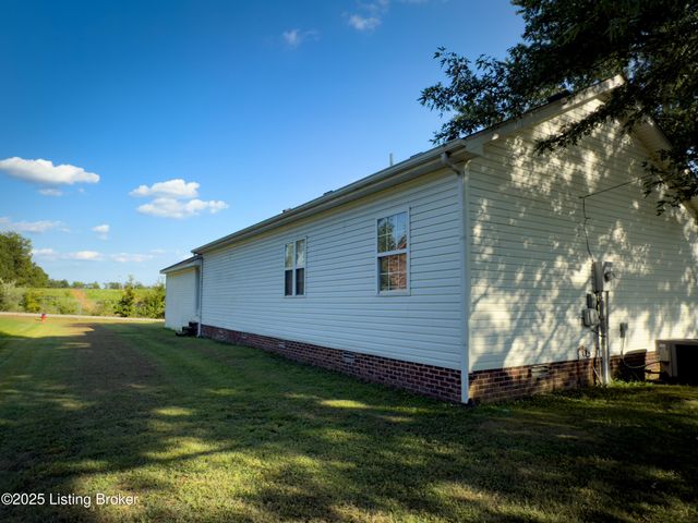 403 Hilltop Rd, Leitchfield, KY 42754