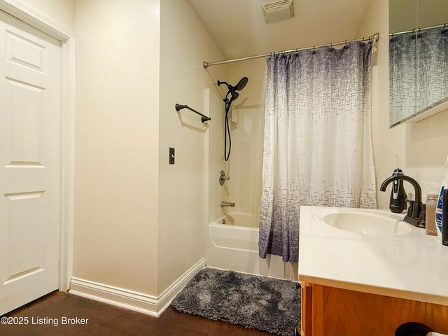 403 Hilltop Rd, Leitchfield, KY 42754