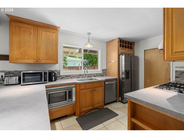 7507 Nw 16TH Ave, Vancouver, WA 98665
