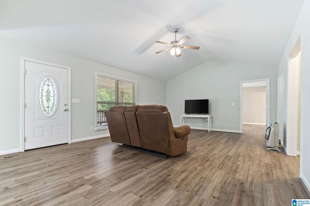 370 COUNTY ROAD 209, Crane Hill, AL 35053