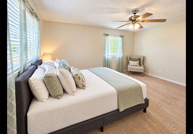 2114 S Yorktown Court S, League City, TX 77573