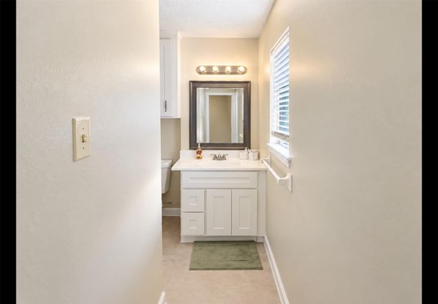 2114 S Yorktown Court S, League City, TX 77573